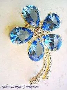 Vintage Blue Topaz Rhinestone Flower Pin Brooch Flowers Pins Brooches