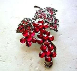 Vintage Ruby Red Garnet Rhinestone Cluster Of Grapes Pin Brooch