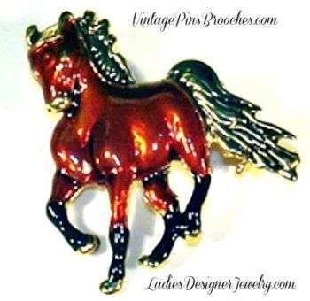 Brown Black Enamel Equestrian Kentucky Derby Pin Brooch Horses, Ladies Equestrian Designer Fashion Dress Pin