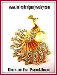 Vintage Diamond Rhinestone Pearl Ladies Peacock Pin Brooch Designer Jewelry Peacocks
