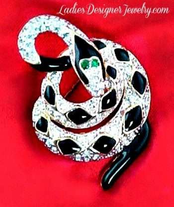 Vintage Black Enamel Rhinestone Diamond Back Rattlesnake Pin Brooch