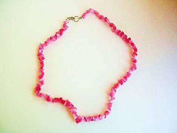 Vintage Pink Rose Cherry Strawberry Quartz Semi Precious Graduated Chip Stone Necklace, Ladies Designer Jewelry Necklaces