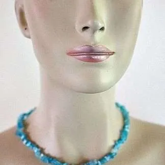 Vintage Semi Precious Aqua Marine Light Turquoise Blue Graduated Chip Stone Necklace, Ladies Designer Jewelry Necklaces