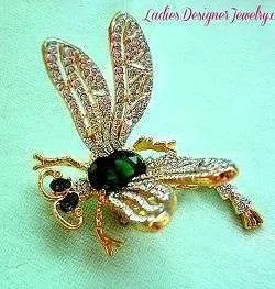 Tremble Articulated Dragonfly Pin Brooch Rhinestone Emerald Diamond