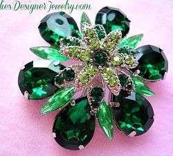 Vintage Rhinestone Emerald Peridot Lime Flower Pin Brooch Jewelry Pins